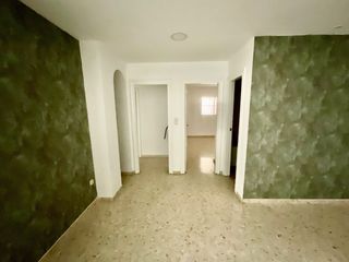 Rent Business premise in Centro. Local comercial en alquiler y venta, zona centro
