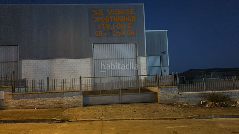 Foto ee00c975-fa8e-4b21-9c58-aa6e797cc8f0. Nau industrial a Zona de la Vega Antequera