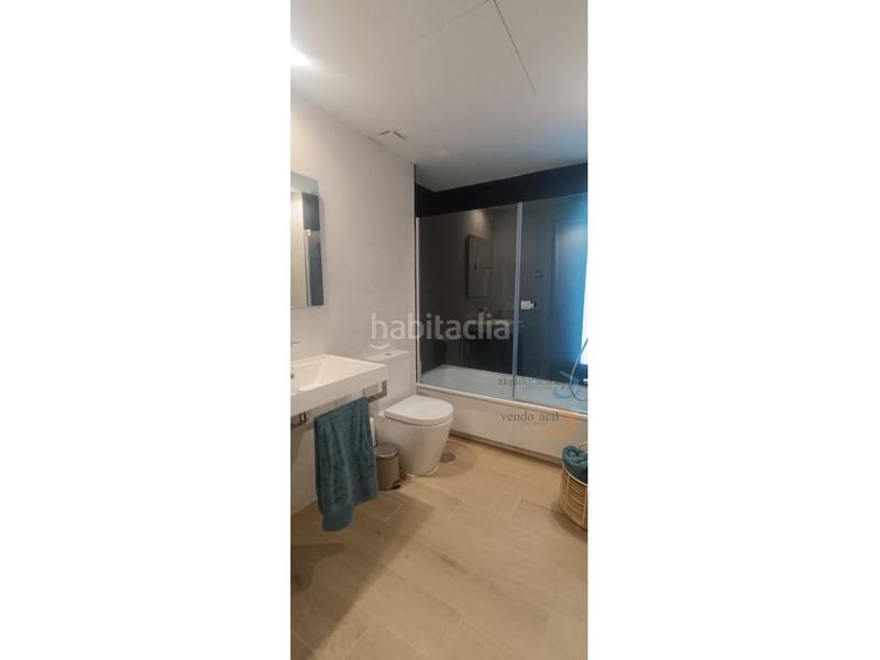 Foto b8f949b8-7940-46dd-95eb-081c07ce110a. Alquiler apartamento obra nueva edif. españa 75m2 a paso de la playa recinto cerrrado con piscina, sala de gim. parking y sauna. en Fuengirola