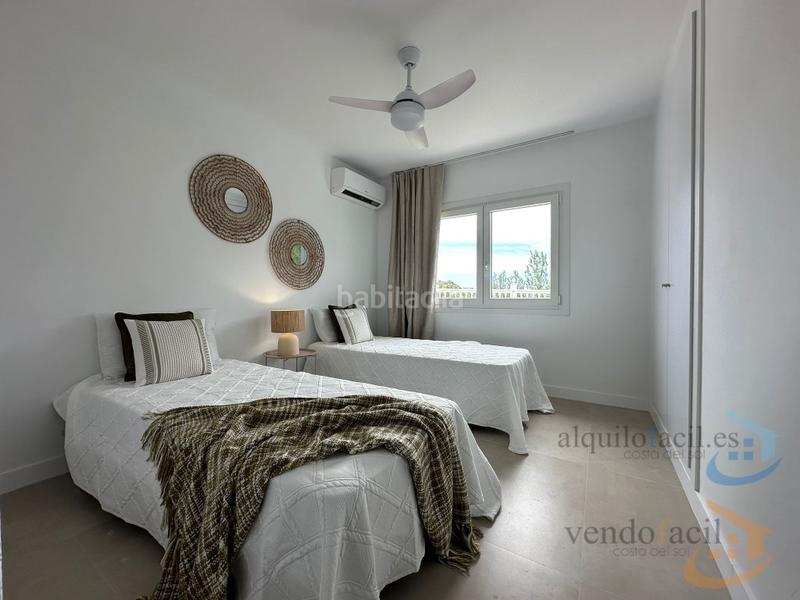 Foto fe78f9f4-2601-46c9-bdab-7509341487d1. Affitto casa con parcheggio piscina in El Faro de Calaburra - Chaparral Mijas