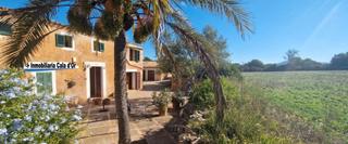 Masia a Felanitx Poble. Idilica finca con casa de invitados en son mesquida