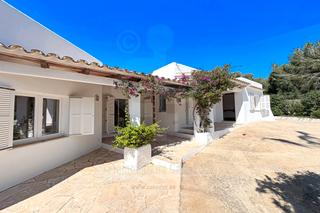Xalet a Cala d´Or. Villa con piscina y licencia turística en calo des pou