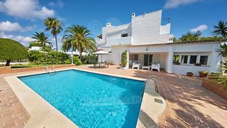 Chalet in Cala d´Or. Villa en segunda línea de la marina de cala dor