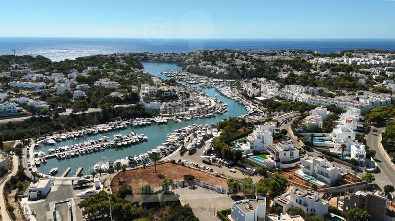 Foto c473deef-0409-4f82-8142-fbf74bf8f5a8. Xalet amb piscina a Cala d´Or Santanyí