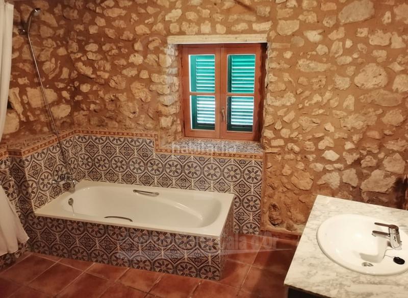 Foto f06fb83d-cb13-4a2b-86f2-c5a8b2d5cf23. Masia amb aparcament a S´Horta - Cas Concos des Cavaller - Es Carritxó Felanitx