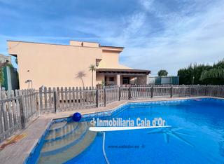 Xalet a Portocolom. Chalet de 5 dormitorios y piscina en portocolom