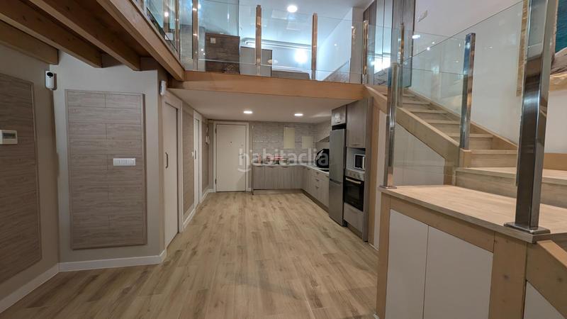 Foto 1b430056-c3f7-49dd-9a4b-2755727900fa. Loft piso en venta en calle de la creu roja, 1 en Valencia