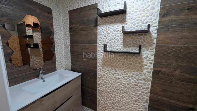 Foto 4aea11b7-c216-4a4c-8cd4-07be2193ae75. Loft piso en venta en calle de la creu roja, 1 en Valencia