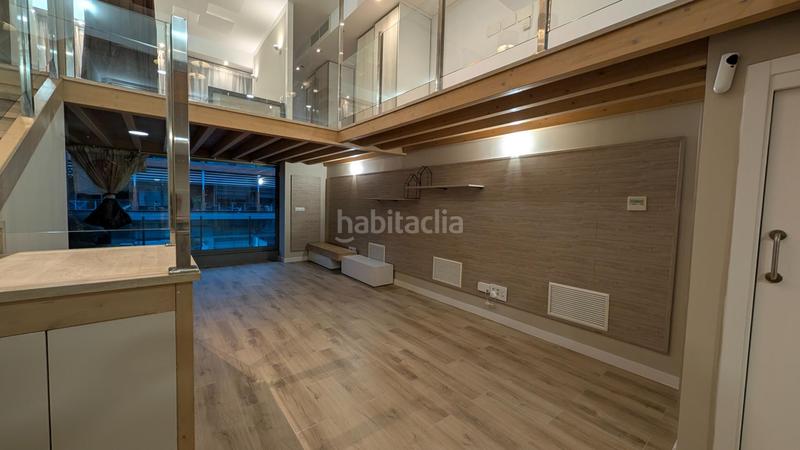 Foto af9e5e7e-784d-4050-88f3-637ee63314ef. Loft piso en venta en calle de la creu roja, 1 en Valencia