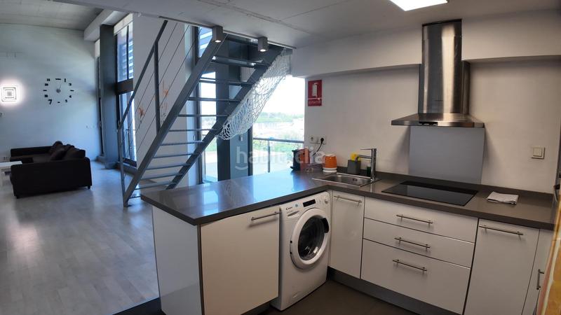 Foto a6c12ba8-ab1e-4aff-bdc3-f73ef2be89b9. Loft dans calle creu roja 1 dans Vara de Quart Valencia