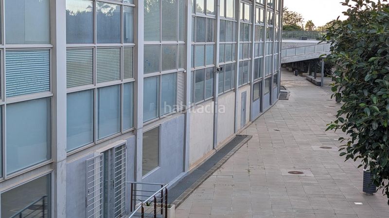 Foto c8c58bc4-a2a3-4cbf-951c-fc3e5feb90ff. Local comercial a calle andarella 2 a Barrio de la Luz Xirivella