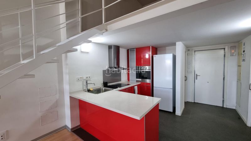 Foto c917ca53-7a5a-4451-9c1f-3a00f87be72f. Lloguer loft amb aparcament a Barrio de la Luz Xirivella