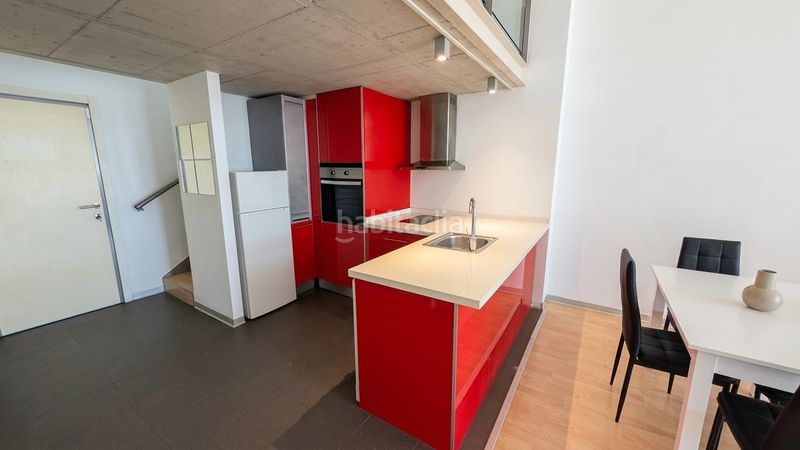 Foto ee2ca541-c1b2-4aa1-bcaa-01c17242e008. Loft a calle creu roja 1 a La Constitución-Canaleta Mislata