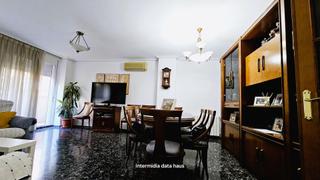 Pis a Malilla. Excelente oportunidad, se vende precioso piso en la calle isla c