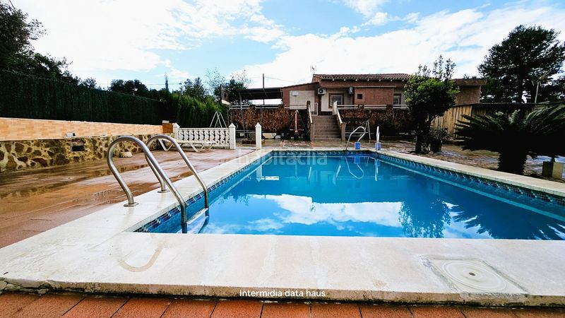 Foto cffef5a1-3f99-4617-b596-513de2c8bb95. Casa amb piscina a Font de la Teula - Mas de Pavia Torrent