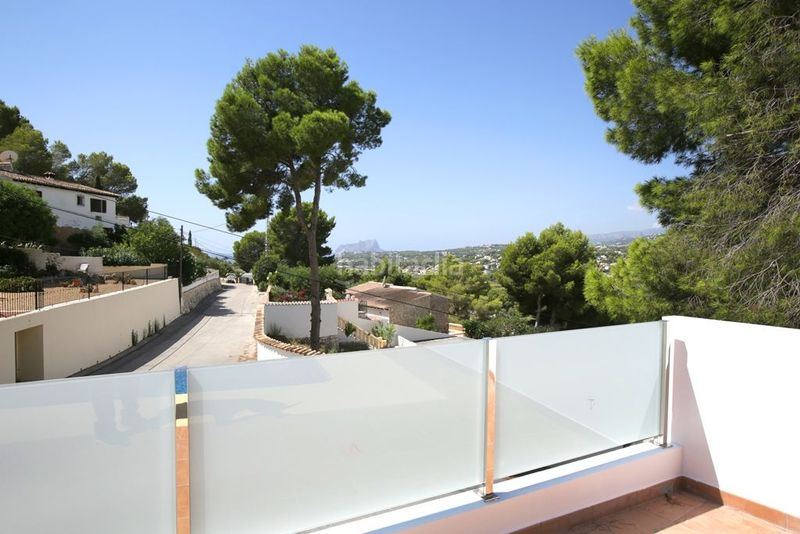 Foto 0f785210-c042-4339-afc1-54fcc6a4c8ae. Casa amb piscina a Paichi Moraira
