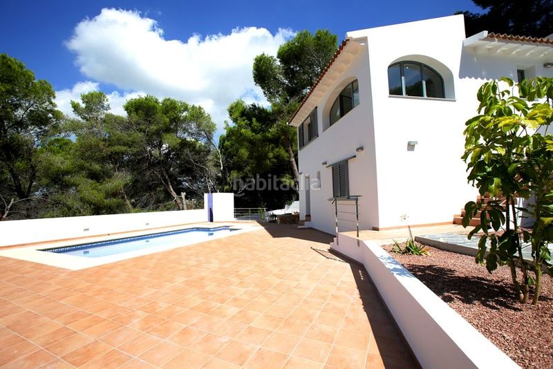 Foto 1ca8580a-3974-4396-adcd-c4b17a8cee38. Casa amb piscina a Paichi Moraira