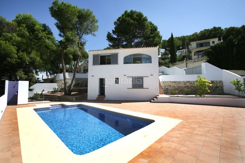 Foto 90a59ff9-4aa5-4f86-8688-3390253ead1c. Casa amb piscina a Paichi Moraira