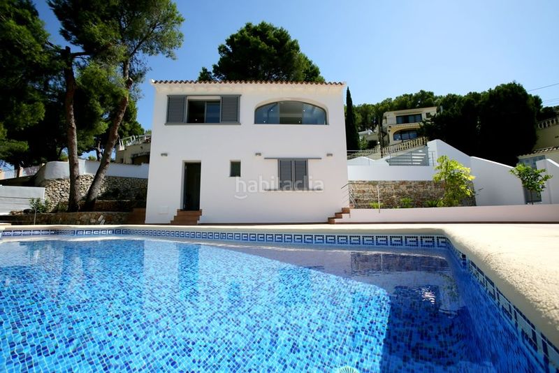 Foto fc4547d8-1049-43a5-a1cb-d0f267057667. Casa amb piscina a Paichi Moraira