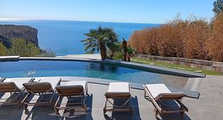 Maison à Cumbre del Sol. Villa reformada con vistas al mar
