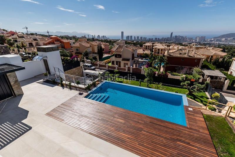 Foto ea9fc42c-e9ba-43b7-8c5c-5b0a1df7733b. Chalet dans Golf Bahía Finestrat