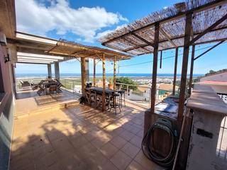 Casa en Oliva Pueblo. Bonito chalet  con vistas al mar en oliva!