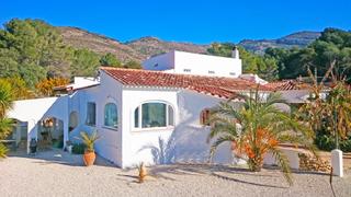 Maison à Xaló. Oportunidad de chalet en jalón