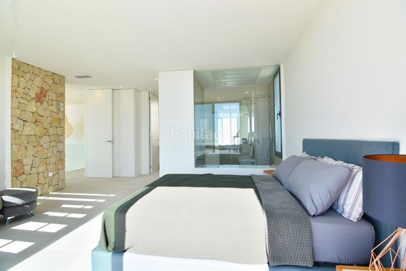 Foto 0bb60d0b-efb5-4aba-bcf7-f2679fda8565. Casa con piscina in Cometa Calp