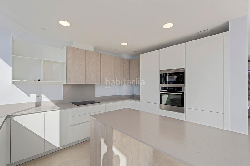 Foto c6a72971-b9e0-4efb-8293-9fc365e6b34c. House with heating pool in Canuta Calp