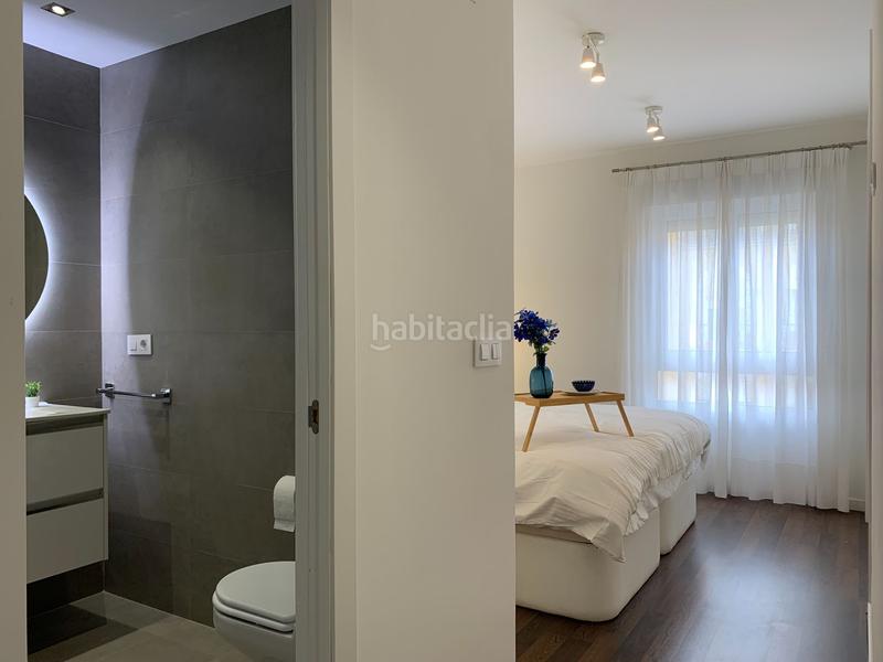 Foto 6f64357a-1af5-4d27-b9c5-7982be5da66c. Alquiler piso apartamento en alquiler en el centro de denia con tres habitaciones en Dénia