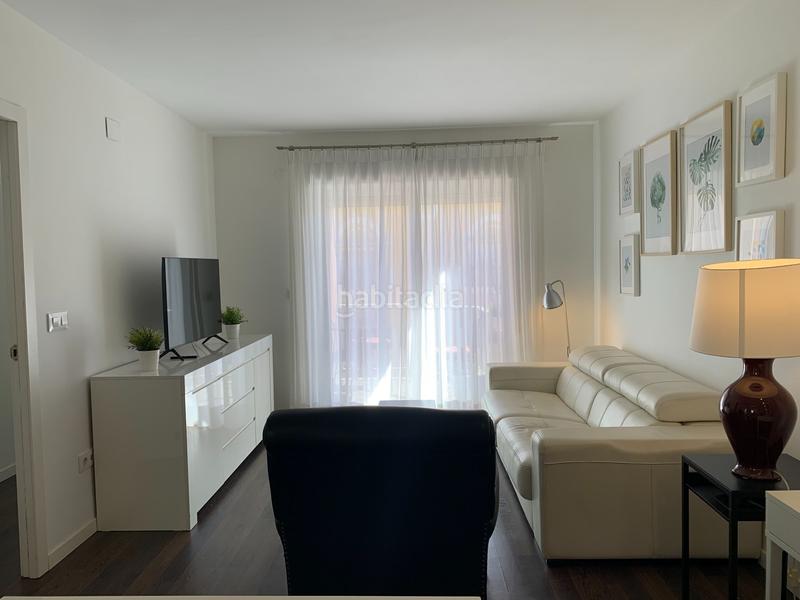 Foto f670d582-aac7-4717-8057-f0f4610c310a. Alquiler piso apartamento en alquiler en el centro de denia con tres habitaciones en Dénia