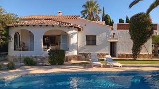 Casa a La Pedrera-Vessanes. Villa con encanto en dénia con jardin mediterráneo in dénia