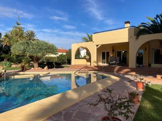 Casa a L'Almadrava - L'Estanyó. Impresionante villa a un paso del mar en denia