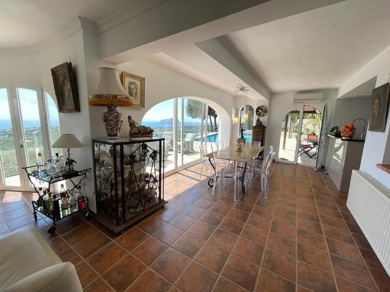 Foto 25cbfdb8-3b8f-4af9-b4ef-44ad5d373dc3. Chalet avec piscine dans Pinar de Advocat-Cometa Moraira