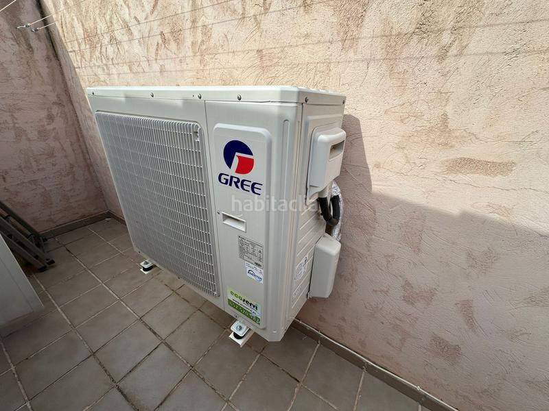 Foto 7dce5ae4-bb02-43b8-a7fc-fc46817d9f3e. Attico con riscaldamento piscina in El Portet-Pla del Mar Moraira