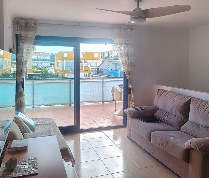 Foto 38014210-66cc-4bff-8a85-d35e16777170. Casa adossada amb piscina a Oliva playa Oliva