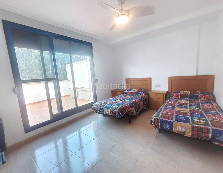 Foto 67d6754f-df9f-4442-80e7-95126fe4c4c7. Casa adossada amb piscina a Oliva playa Oliva