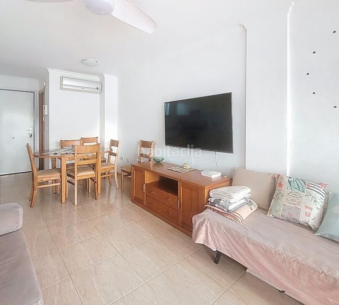 Foto 7de3274b-3e66-47e1-abb7-1536178cab77. Casa adossada amb piscina a Oliva playa Oliva