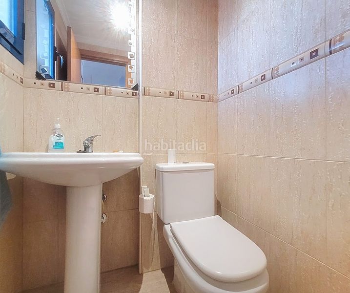 Foto a40a0ddb-e425-4090-b1f3-733cd47162e9. Casa adossada amb piscina a Oliva playa Oliva