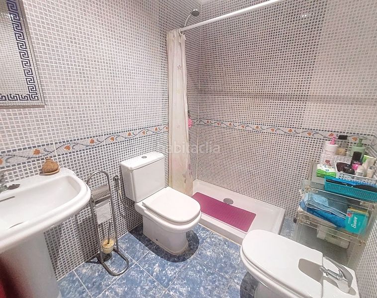 Foto ebc8bc1b-c13b-48b2-8dd8-5acc9ea1819e. Casa adossada amb piscina a Oliva playa Oliva