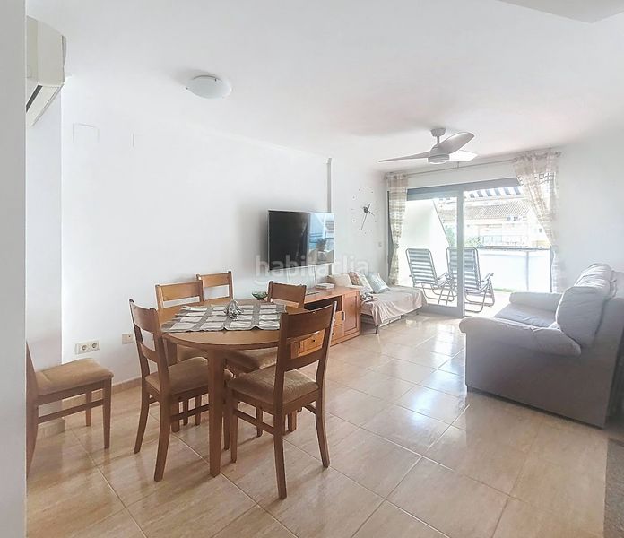 Foto fdde743e-15f2-480e-9856-c56b6b408247. Casa adossada amb piscina a Oliva playa Oliva