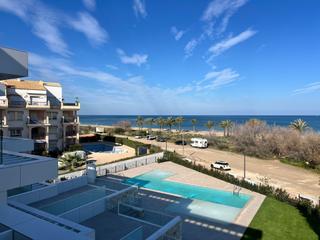 Apartament a Les Bassetes - El Marjal. Estupendo apartamento nuevo en primera línea en dénia