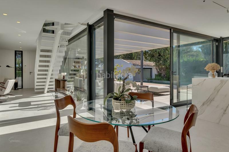 Foto 3c909e07-fdcb-4a43-a270-14028e6cb0e0. Casa con riscaldamento piscina in Las Rotas / Les Rotes Dénia