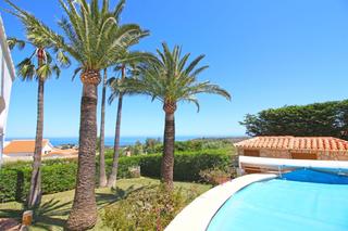 Haus in El Montgó. Villa con vistas al mar en dénia