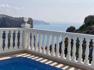 Maison à Cumbre del Sol. Villa reformada con vistas al mar espectaculares en la cumbre de