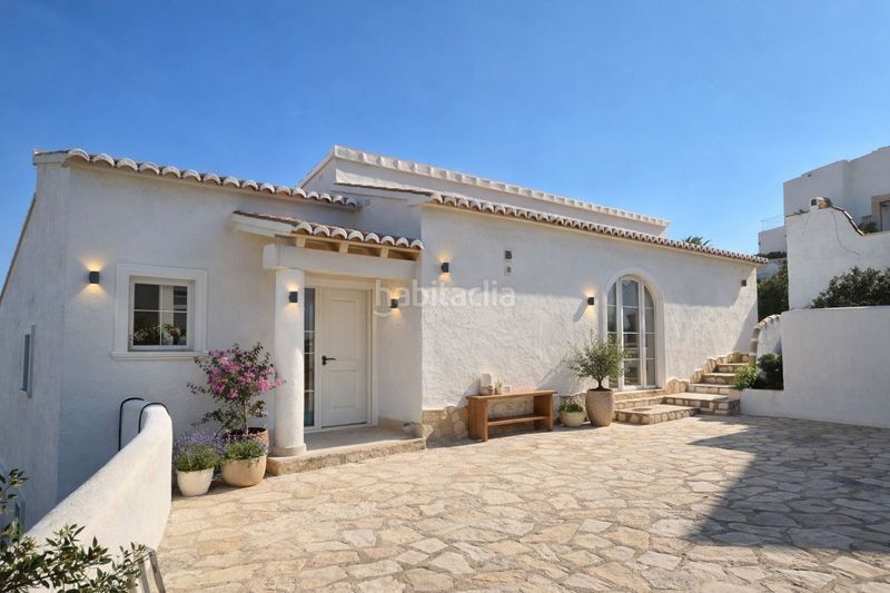 Foto a21fb7c1-9b1c-4f6a-9e75-f4ff68a1eec9. Casa amb calefacció piscina a Paichi Moraira