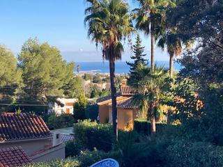 Casa a El Montgó. Villa con vistas al mar en dénia