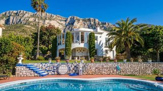 Maison à El Montgó. Villa con vistas al mar en dénia