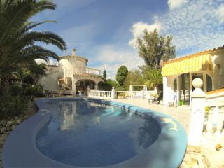 Casa a La Pedrera-Vessanes. Chalet en denia con vistas al mar