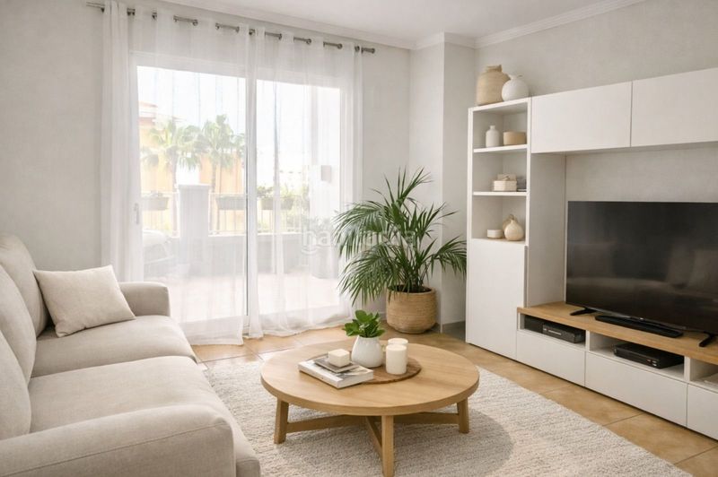 Foto dd9a535e-b3c4-42c6-b585-171e0c0c84c2. Apartament amb piscina a Centro Urbano Dénia